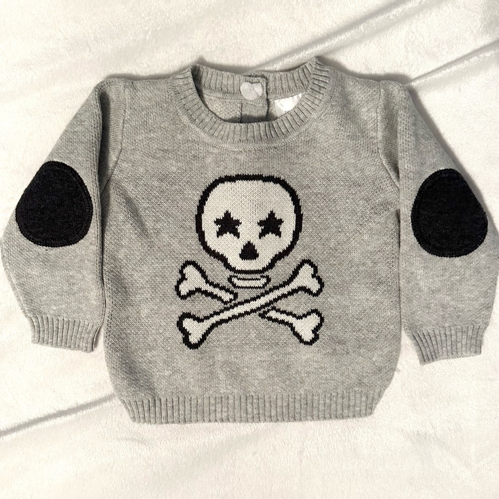 Bloomingdales Bloomie’s Baby Boy Gray Skull Crossbones Sweater 3M goth punk